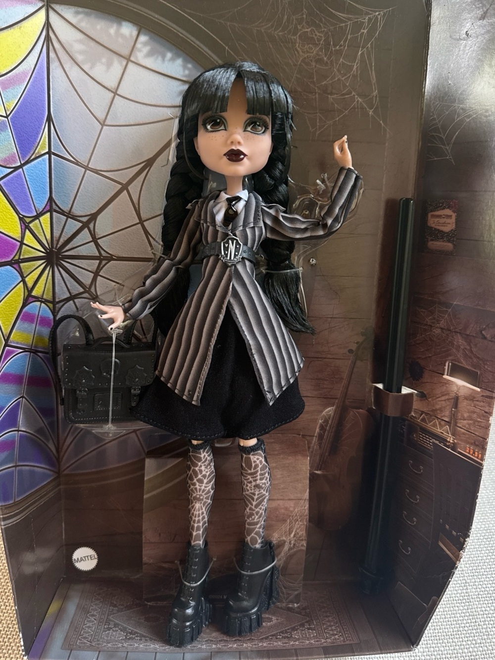 Monster High”Wednesday Adams” Collectible Doll in Nevermore Academy Uniform New